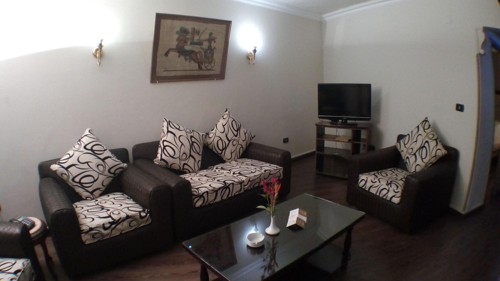 Zayed Hotel Giza Екстериор снимка