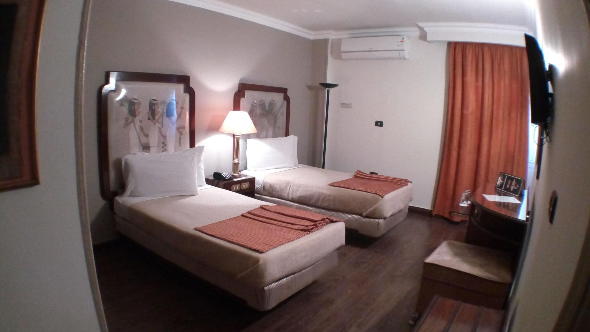 Zayed Hotel Giza Екстериор снимка